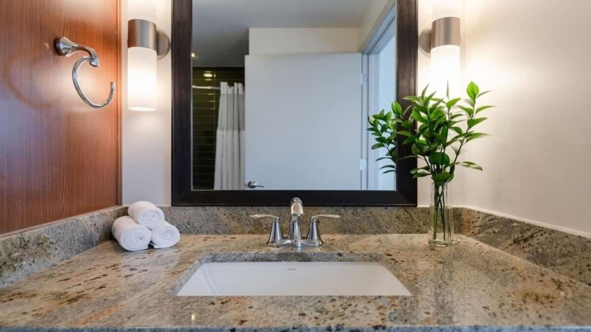 18Th Fl Stylish Cozysuites With Pool, Gym #1 Dallas Eksteriør billede
